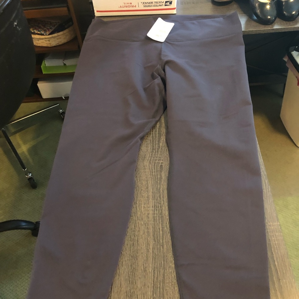 Fabletics Pewter Define High-Waisted Legging- *Never Been Worn-